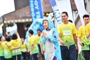 BIB: 90134
                            <button type="button" onclick="openModal(21897776)" class="btn btn-primary btn-sm float-right btn-popup" data-toggle="modal" data-target=".modal-high-quality">
                        <i class="fas fa-shopping-cart"></i> Add to Cart
                    </button>
                                            <button type="button" onclick="isThisMe(21897776, true)" class="btn btn-success btn-sm float-right btn-popup btn-isme hidden" data-toggle="tooltip" data-placement="bottom" title="นี่คือรูปของคุณใช่ไหม คลิกที่นี่เพื่อเอาเข้าอัลบั้ม">
                        <i class="fas fa-plus"></i> Add to album
                    </button>
                    <button type="button" onclick="isThisMe(21897776, false)" class="btn btn-warning btn-sm float-right btn-popup btn-isnotme hidden">
                        <i class="fas fa-ban"></i> Remove from album
                    </button>